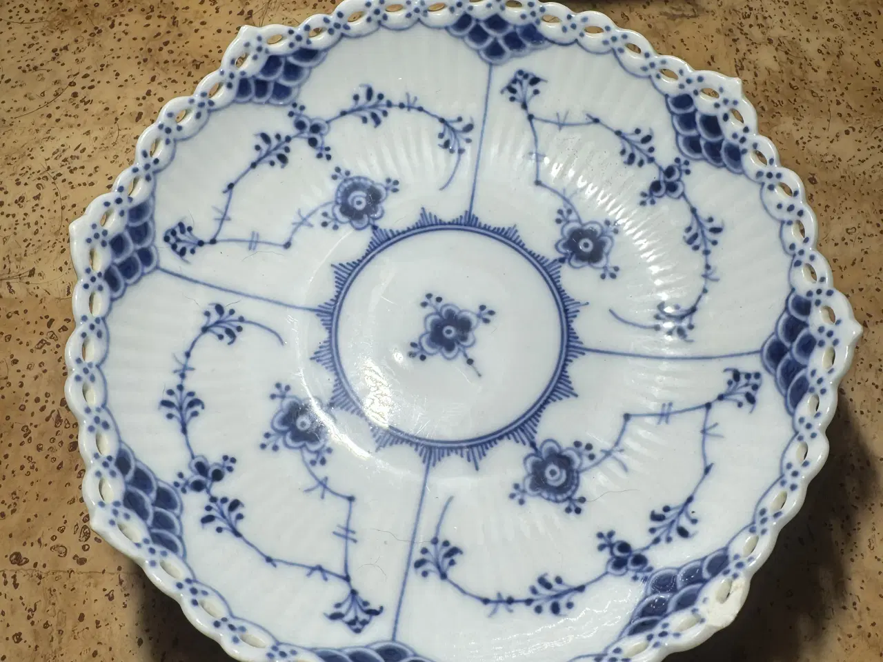 Billede 5 - Mussemalet porcelæn