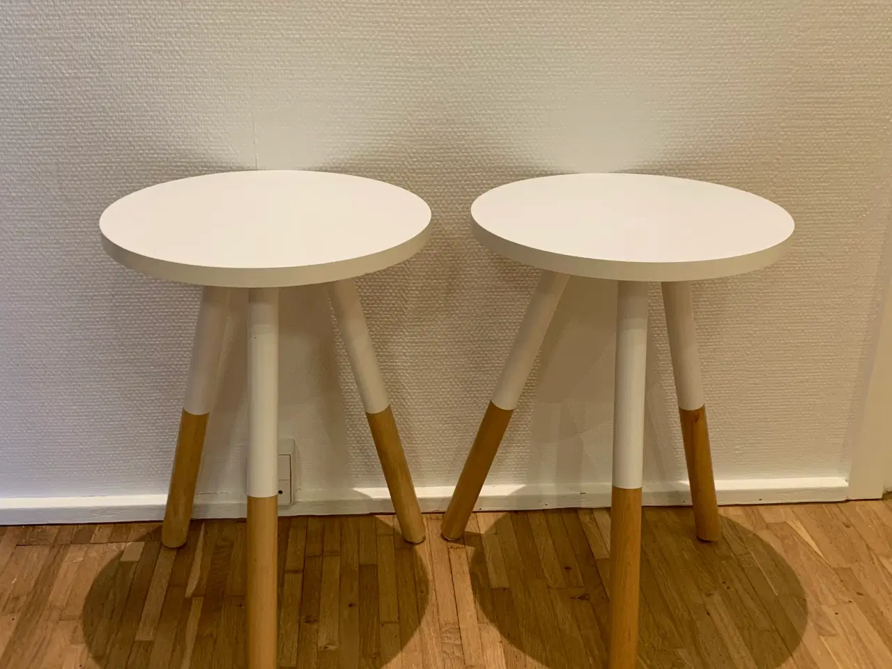 Billede 1 - Velholdte sengeborde H 45,5 cm