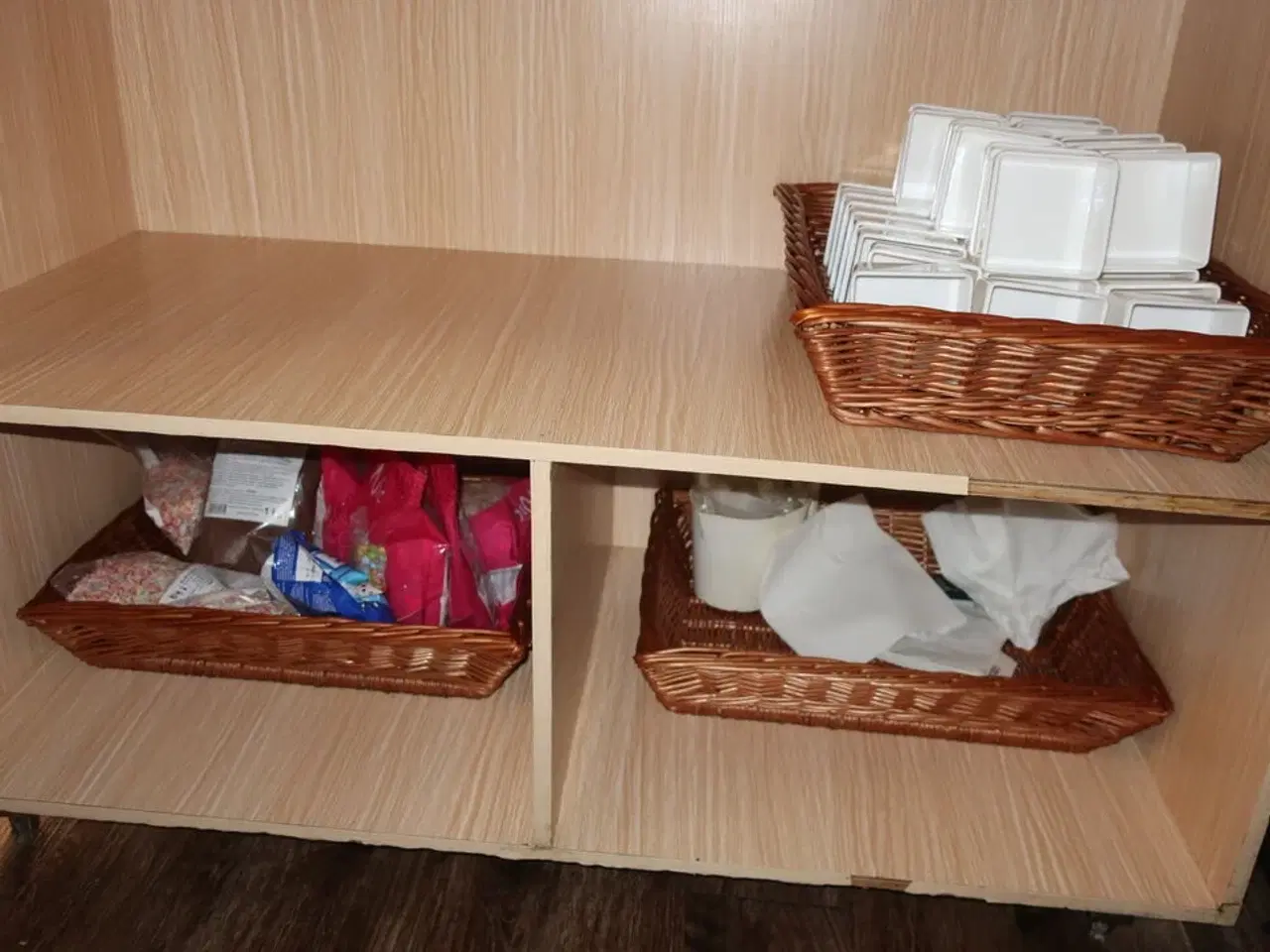 Billede 2 - Buffetbord