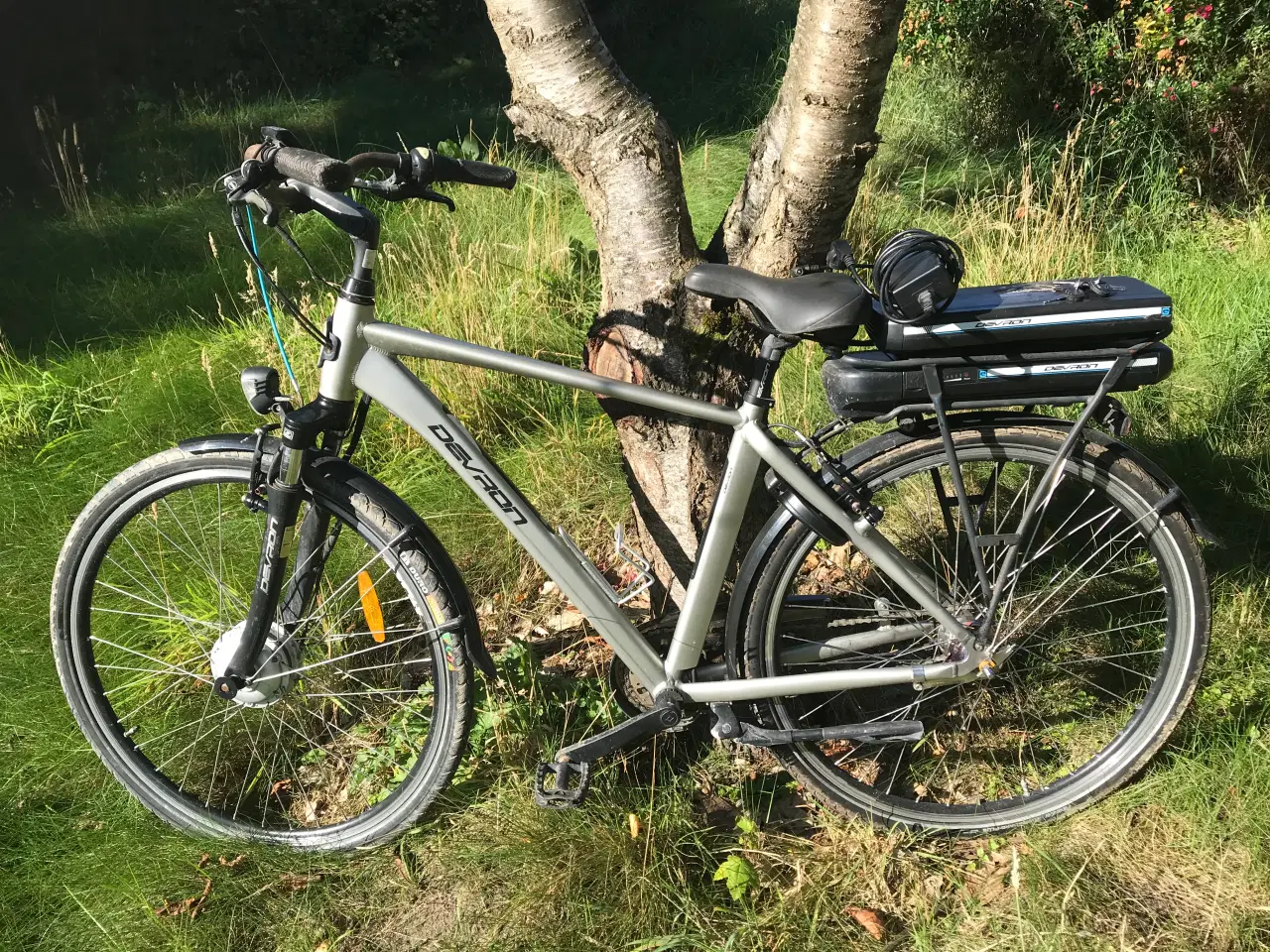 Billede 1 - Elcykel Mærke Devron 2 Batteri, Oplader og Nøgle