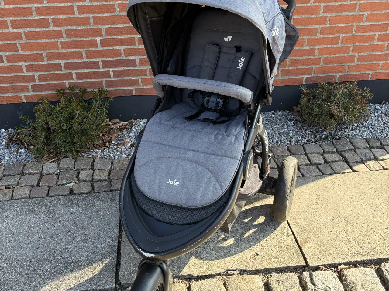 Billede 2 - Joie crosster klapvogn inkl rengslag 