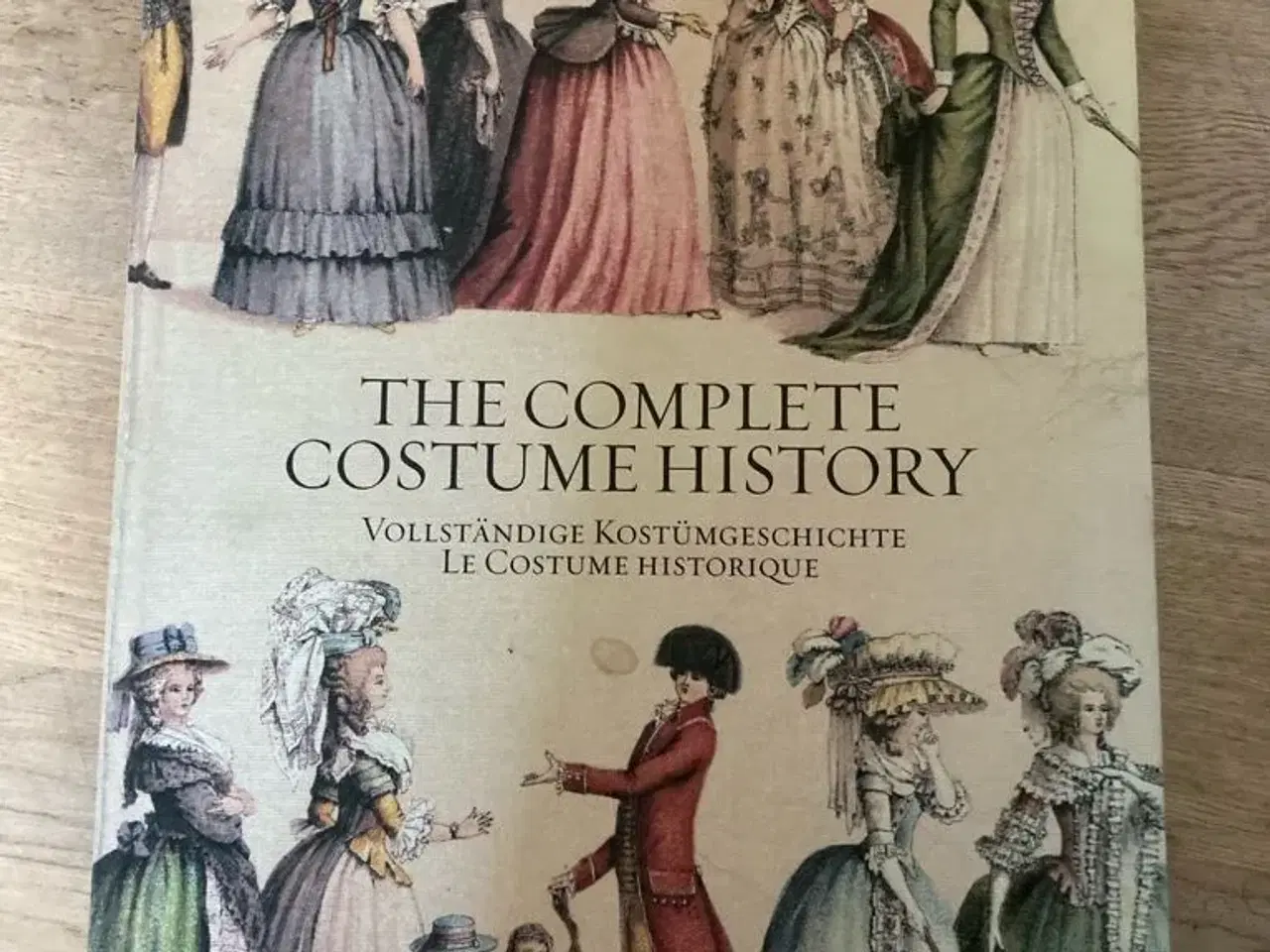 Billede 1 - The Complete Costume History  Hardcover