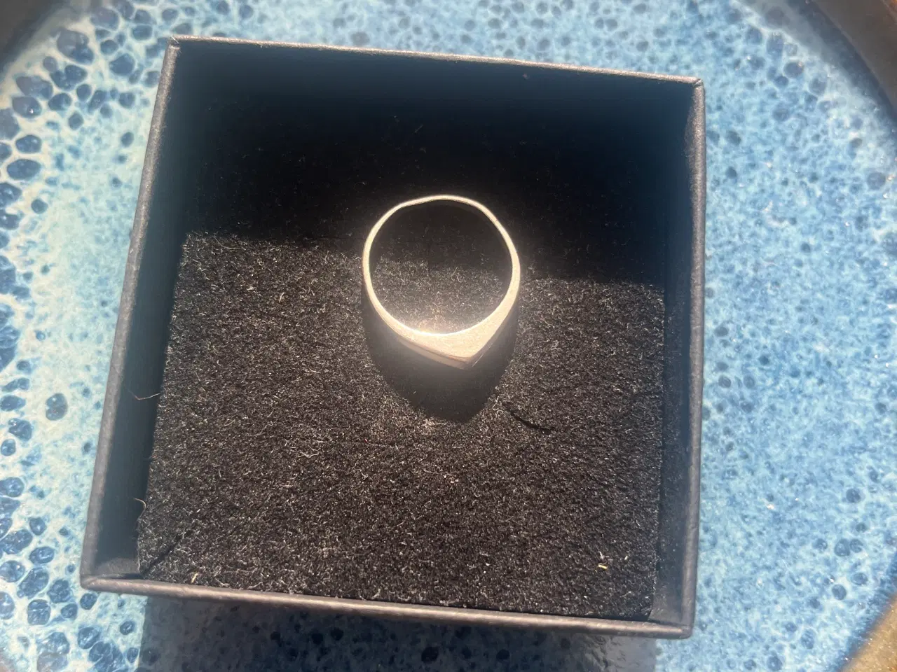 Billede 2 - 925 Sterling Sølv Ring med design