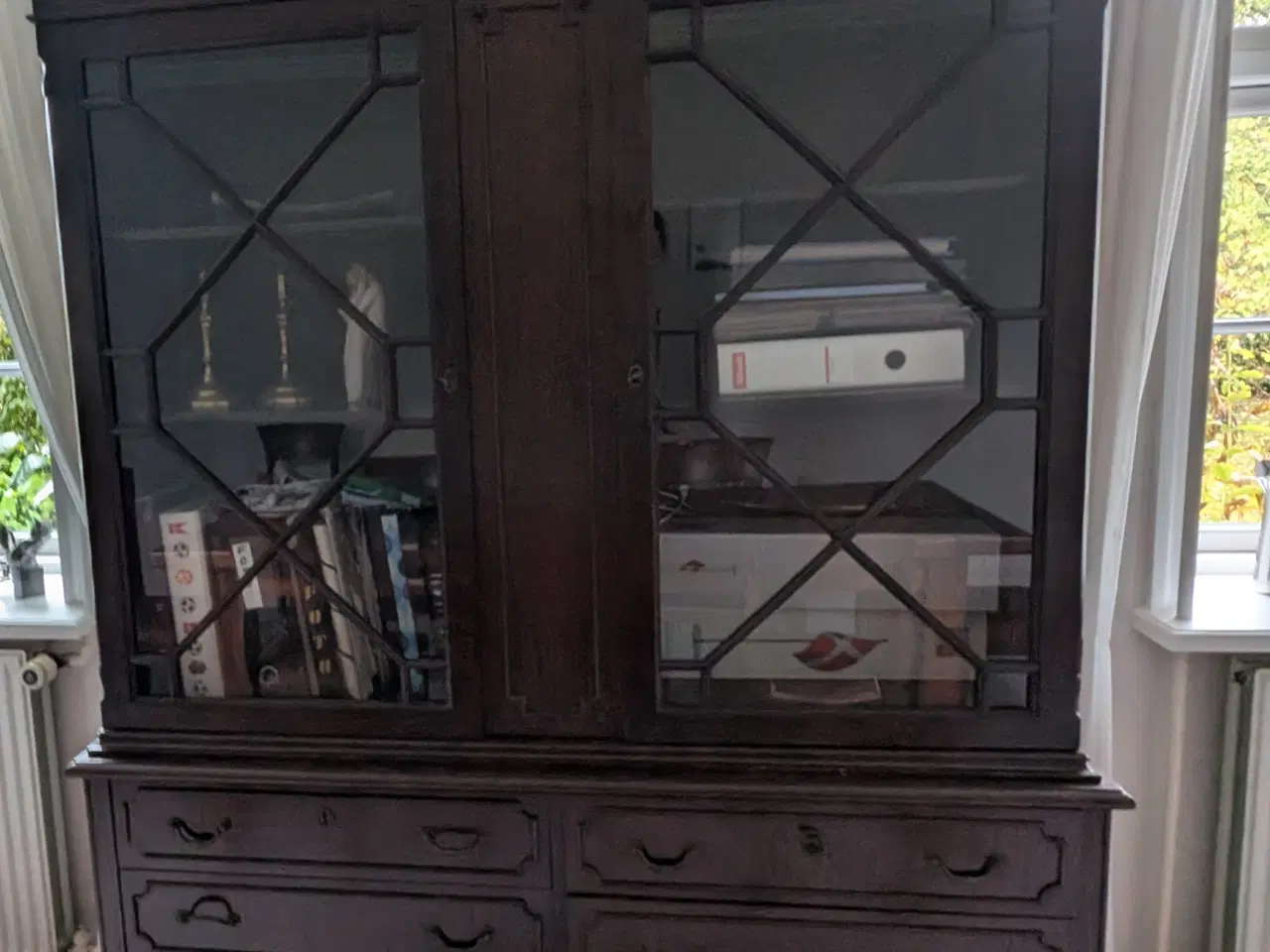 Billede 2 - Dæktøjsskab