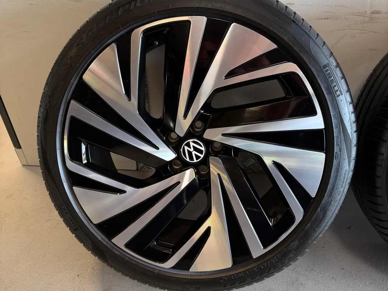 Billede 2 - 21” originale vw id fælge med sommerdæk