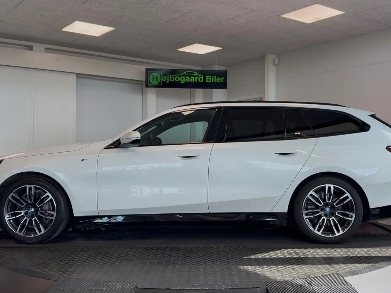 Billede 2 - BMW i5  eDrive40 Touring M-Sport