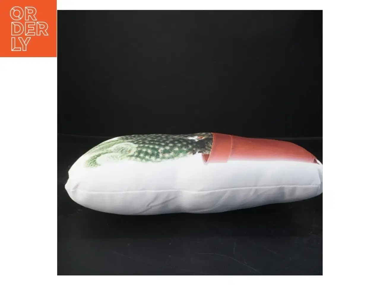 Billede 2 - Pude med kaktusmotiv (str. 32x20x5 cm)