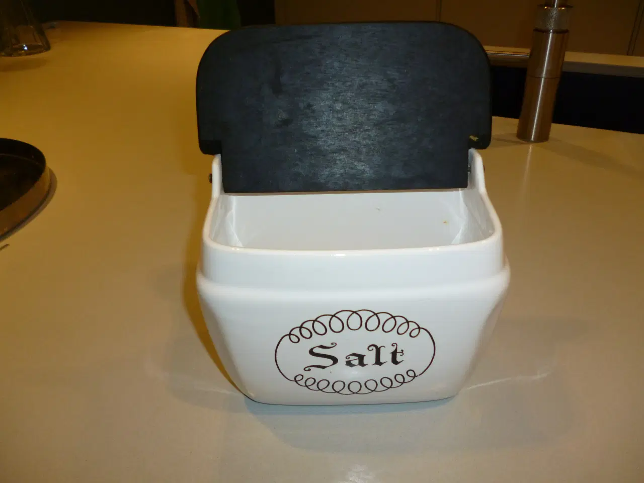 Billede 1 - Gammeldags Salt beholder