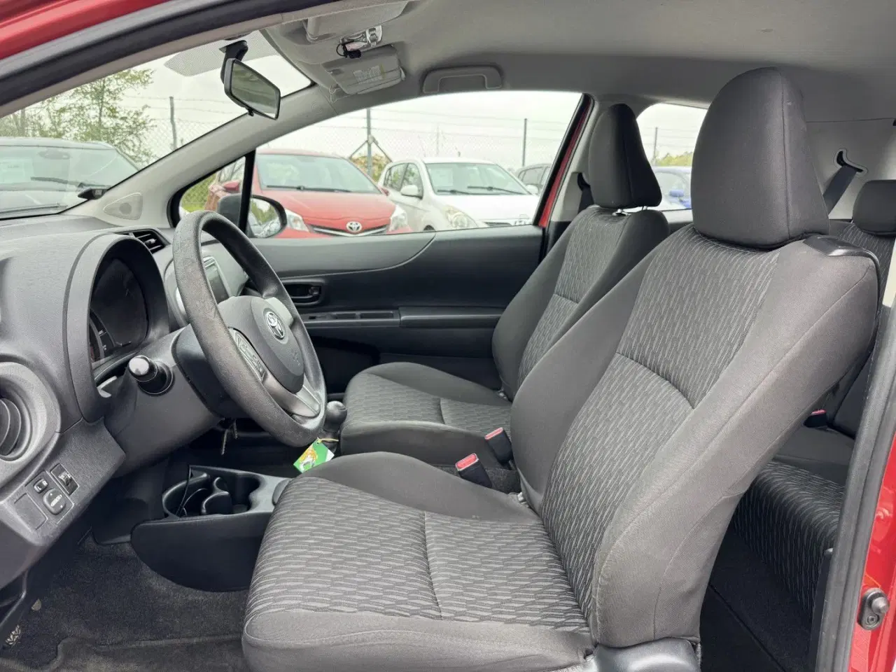Billede 5 - Toyota Yaris 1,0 man.5, 3D. 69HK 3d