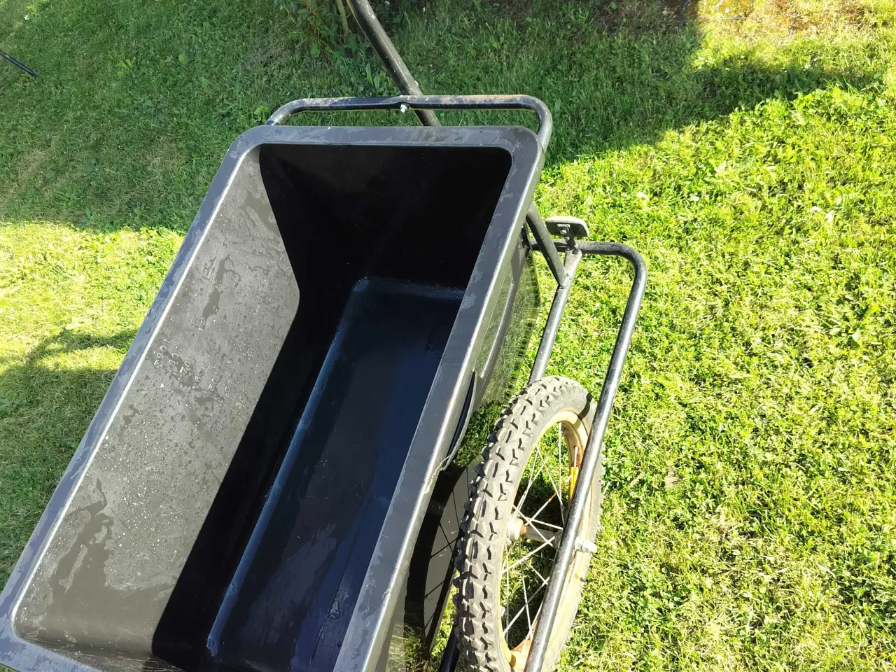 Billede 3 - Cykelanhænger m aftageligt plastladd.