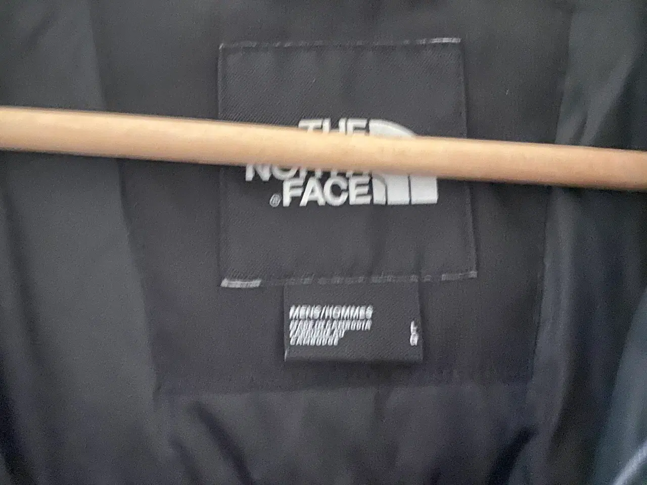 Billede 4 - Pæn varm north Face jakke