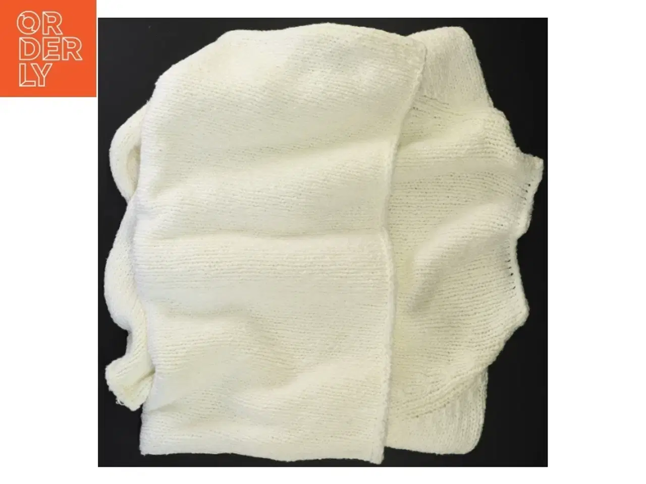 Billede 2 - Strikket hvid bluse (str. 58 x 51 cm ærme 49 cm)