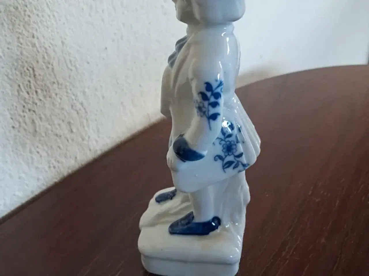 Billede 2 - Ung herre