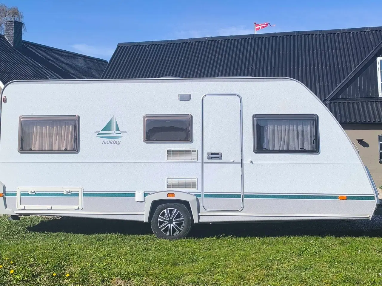 Billede 1 - Skøn campingvogn 