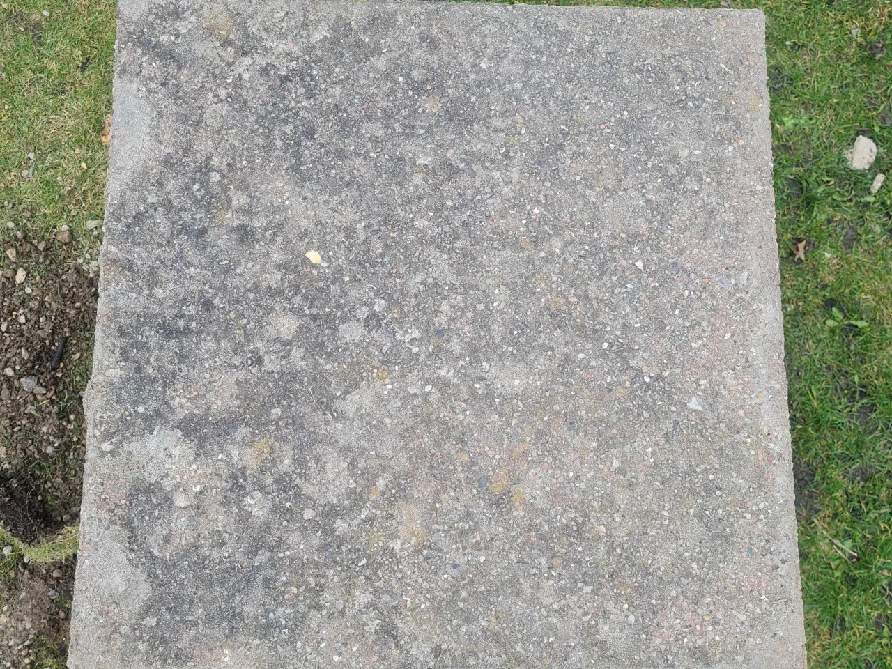 Billede 3 - Havefliser i 50*50 fra 50'erne 