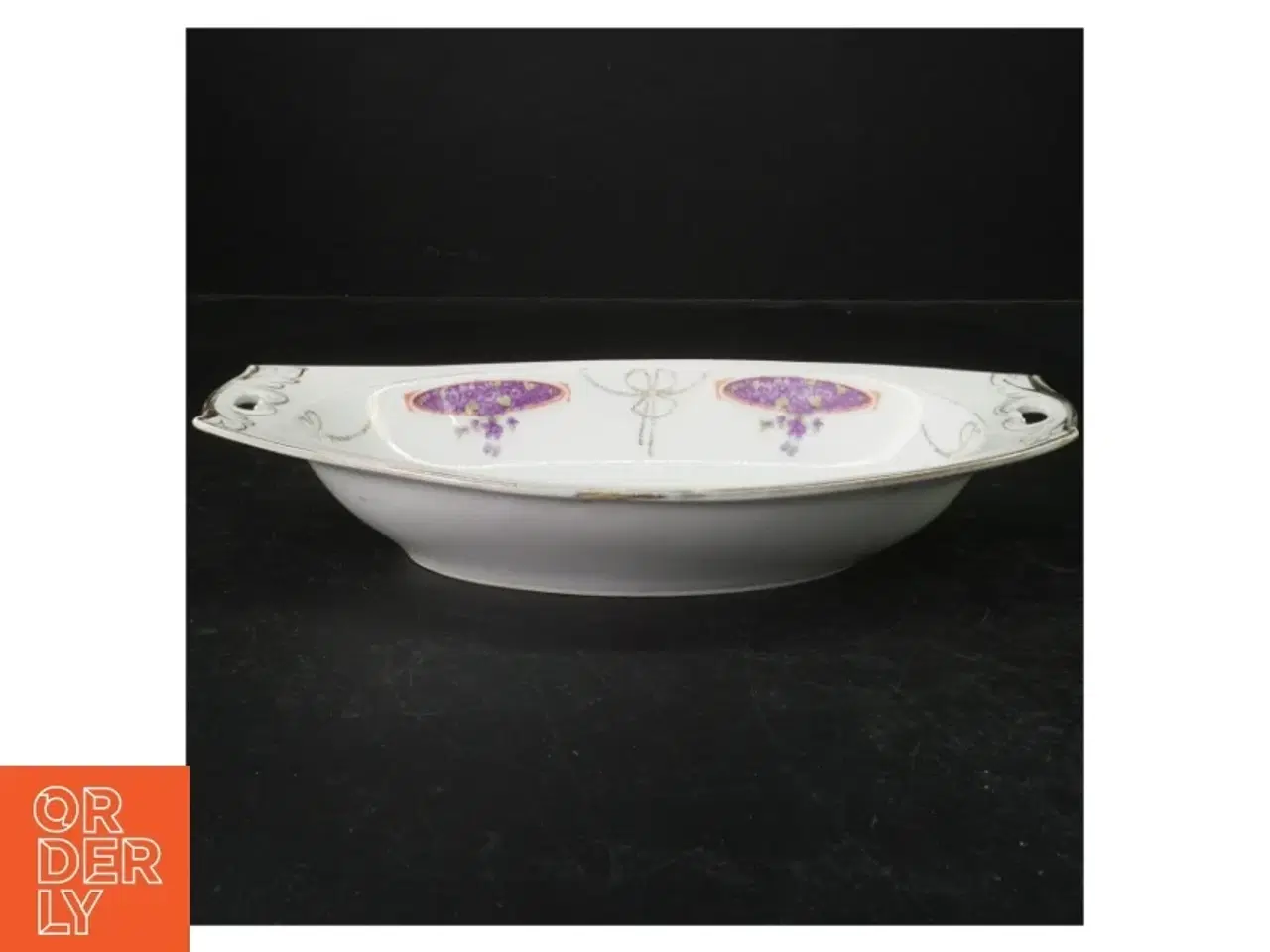 Billede 1 - Porcelænsfad med blomstermotiv fra C. T Altwasser Germany (str.  28x16 cm)