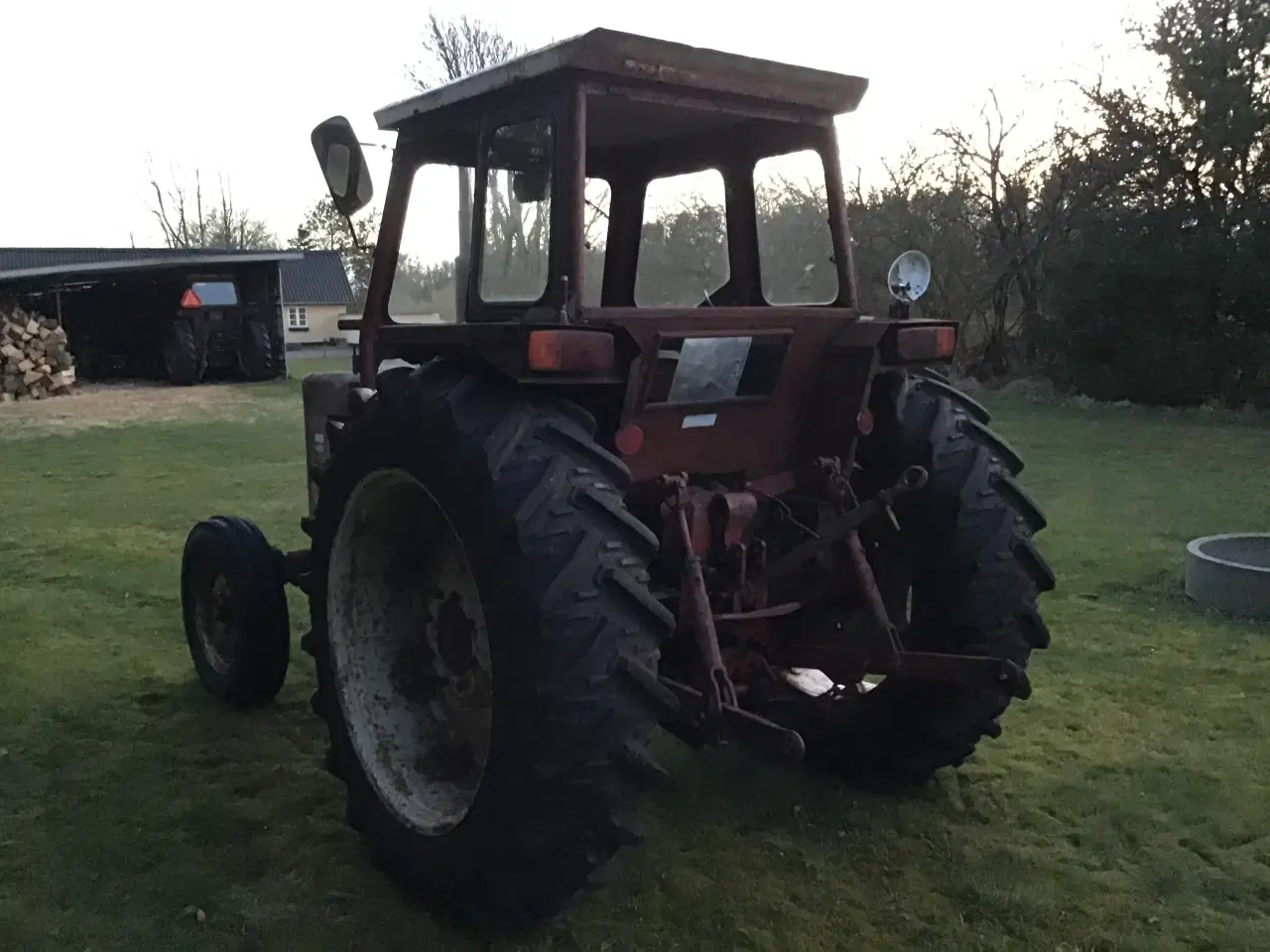 Billede 3 - IH 824 traktor.