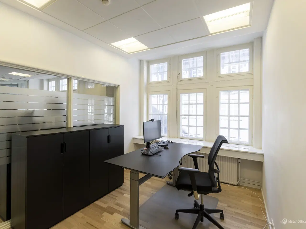 Billede 5 - Eksklusivt kontormiljø i ikonisk ejendom med fælles kantine - lige ved Kongens Have