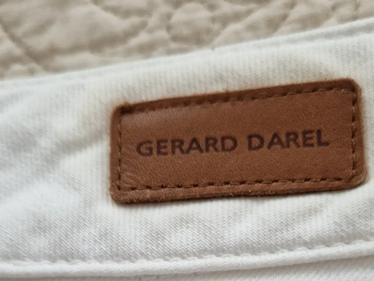 Billede 5 - Nederdel hvid canvas/stretch mrk Gerard Darel 