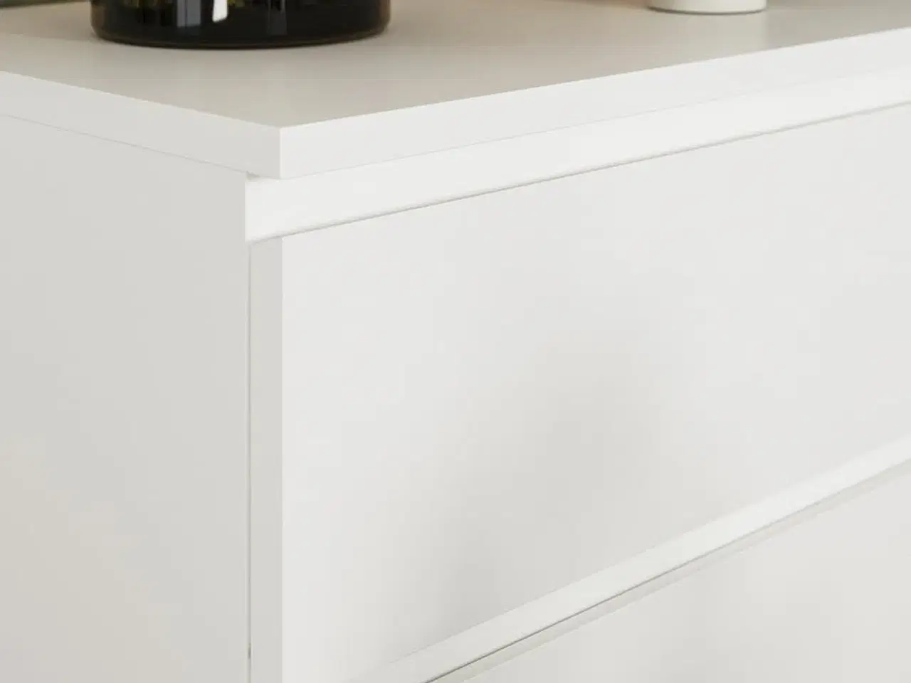 Billede 3 - MALM kommode incl. glas top