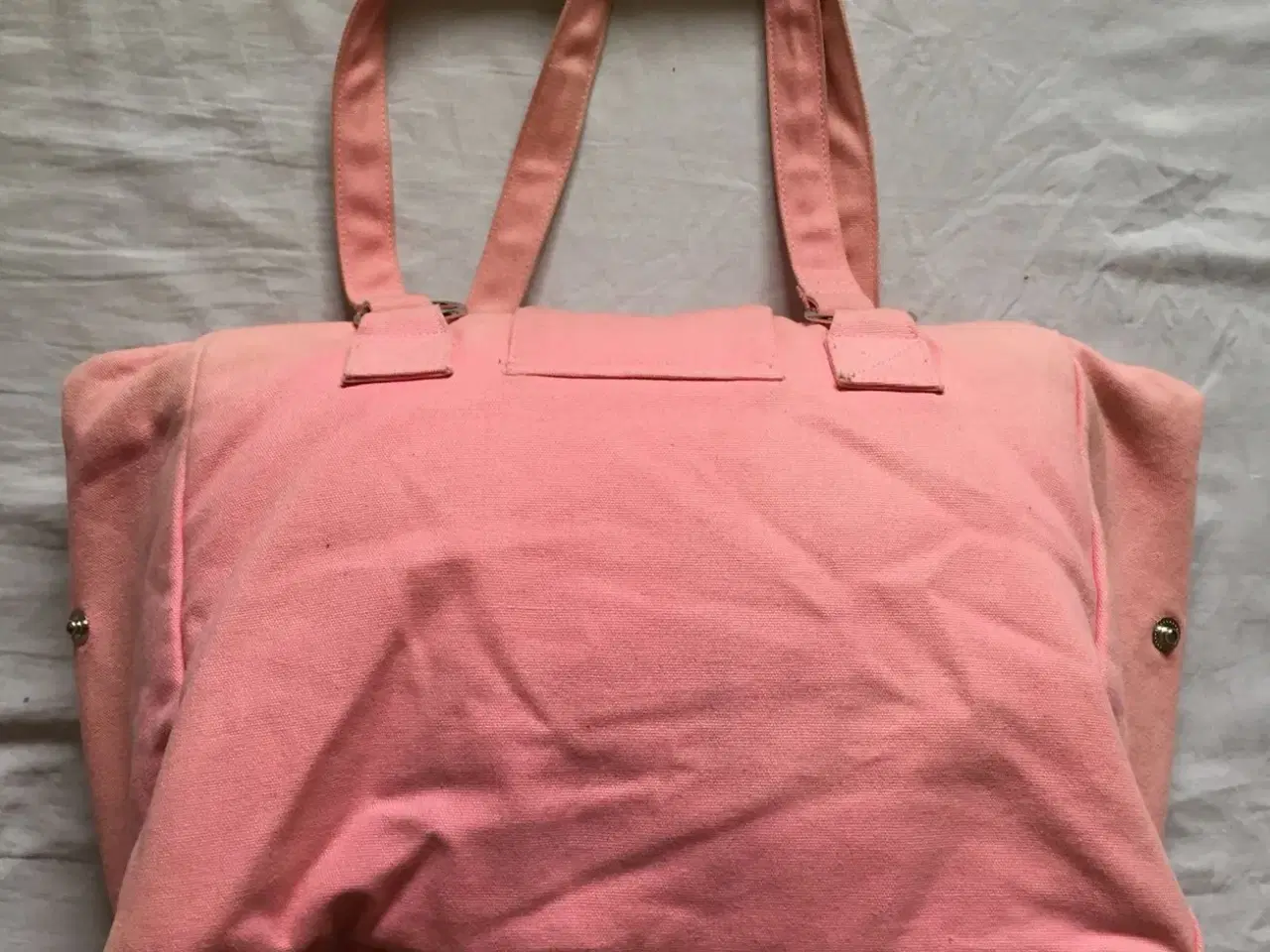 Billede 3 - Stor pink taske til salg