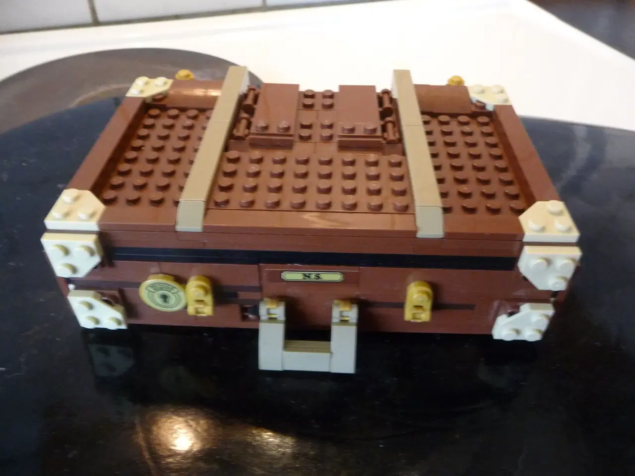 Billede 2 - lego sjov kasse lavet af lego 