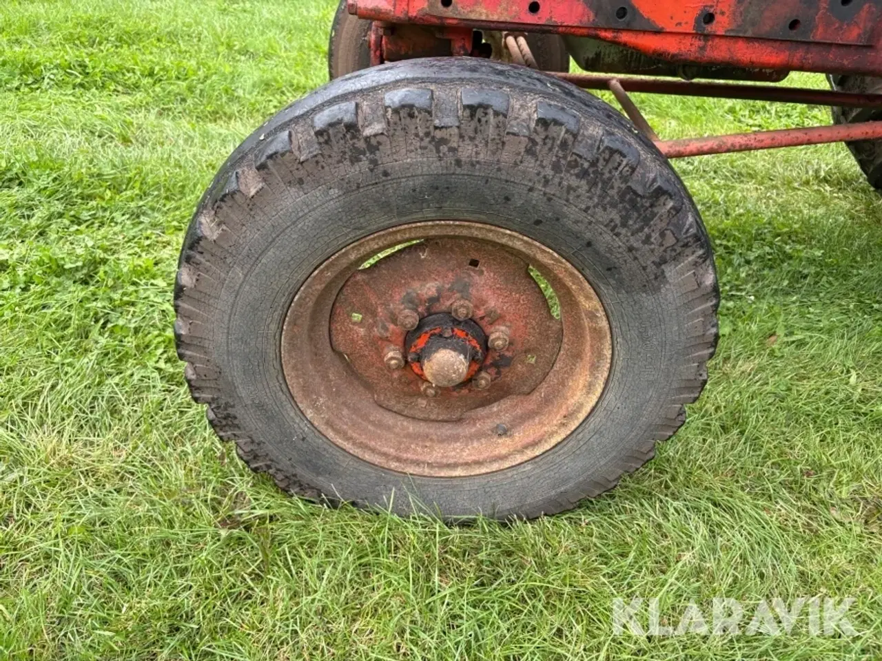 Billede 10 - Veterantraktor Nugfield 460 4-cylindret
