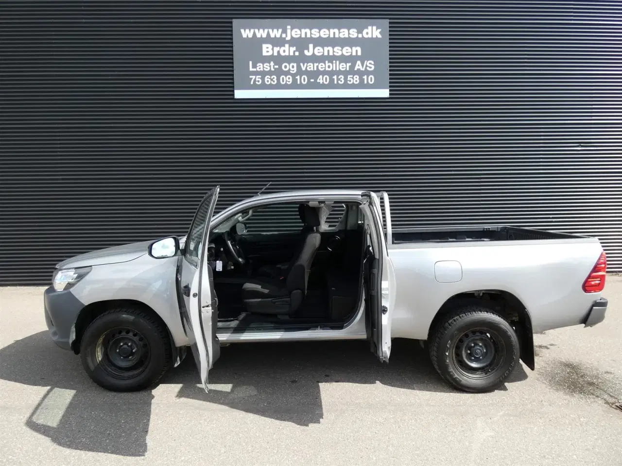 Billede 2 - Toyota HiLux Extra Cab 2,4 D-4D T2 AWD 150HK Pick-Up 6g