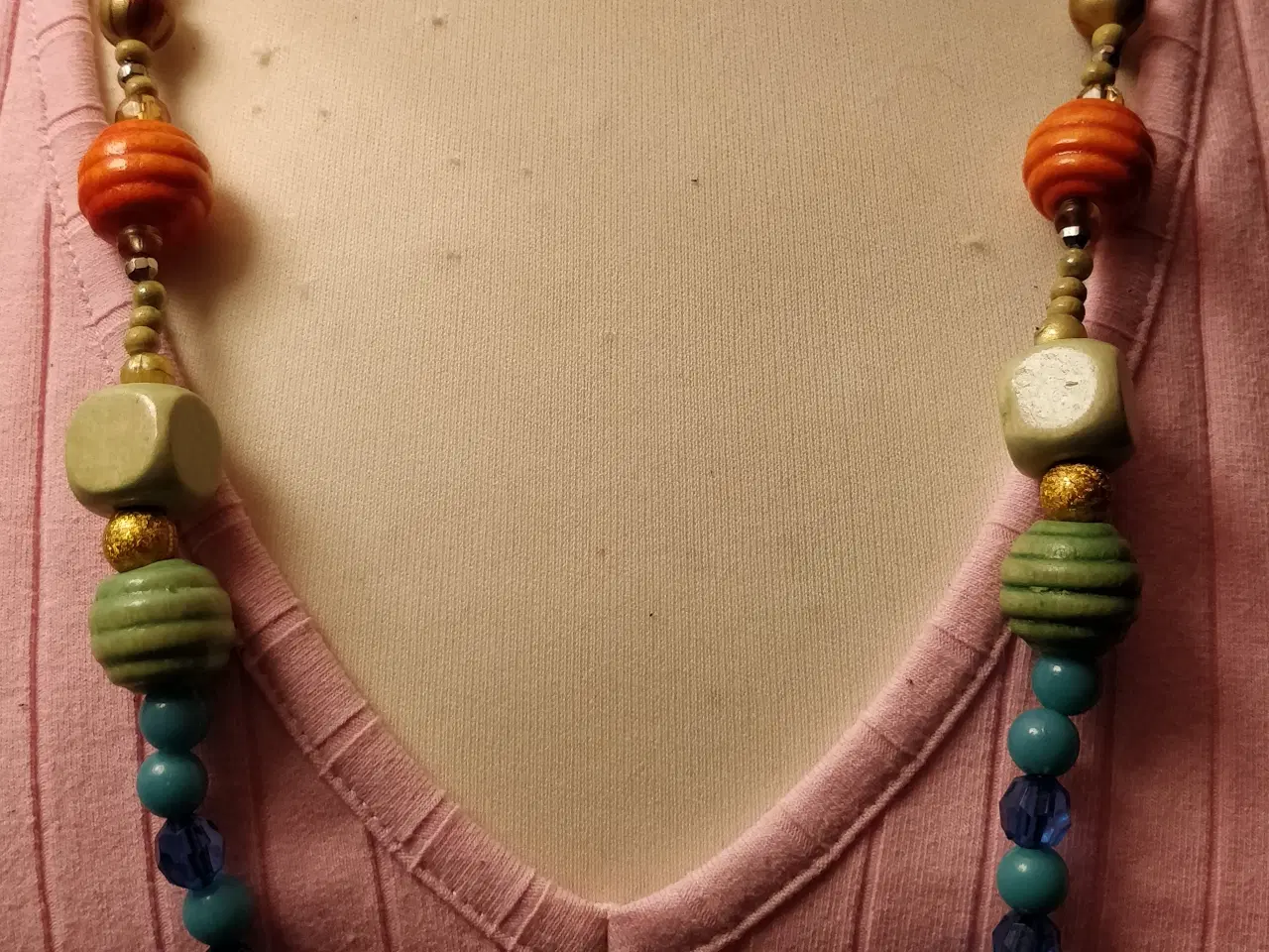 Billede 1 - Flot og farverig halskæde 