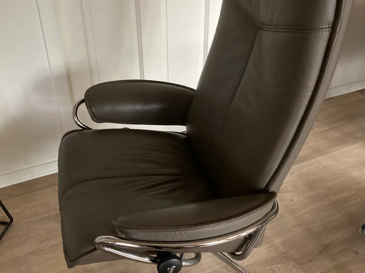 Billede 4 - Superfine læderstole, Stressless, med fodskamler