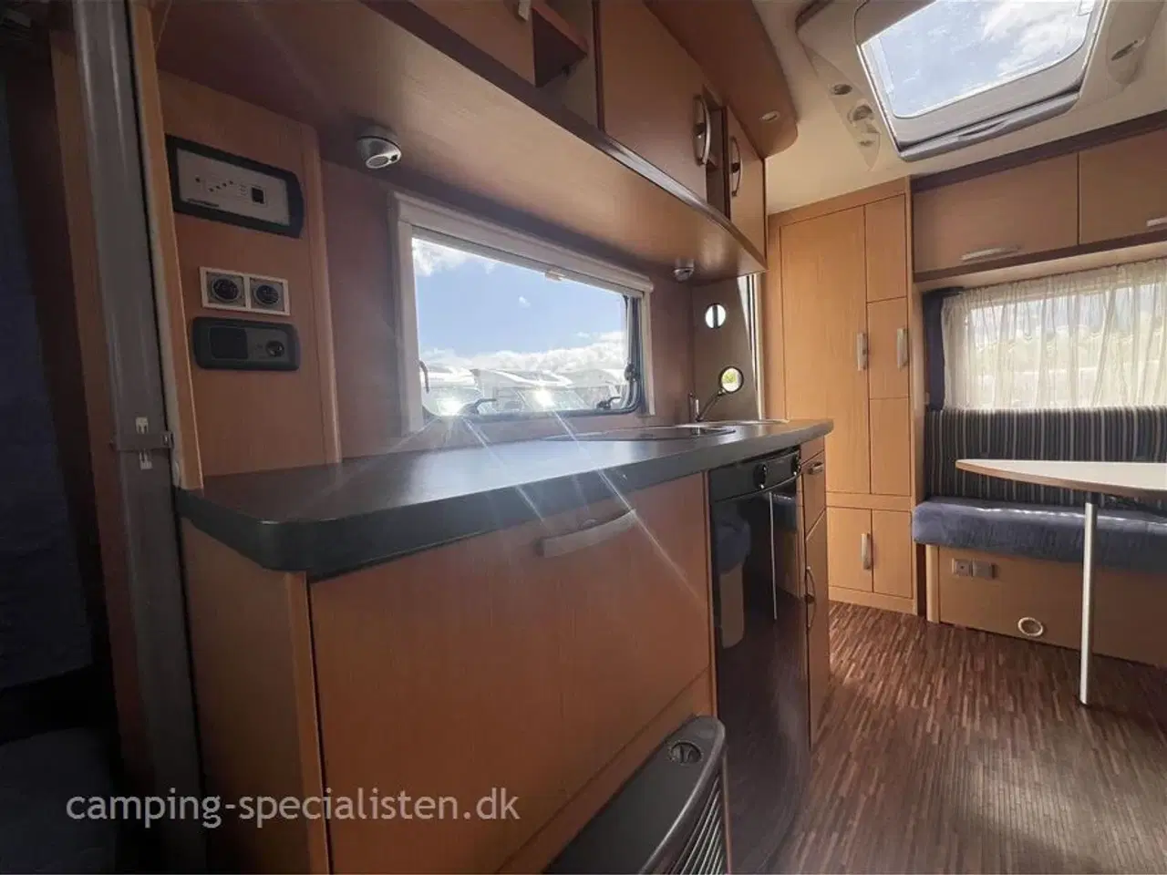 Billede 9 - 2011 - Hymer Sporting 440   2011 Hymer Sporting 440 - Se den nu hos Camping-Specialisten.dk