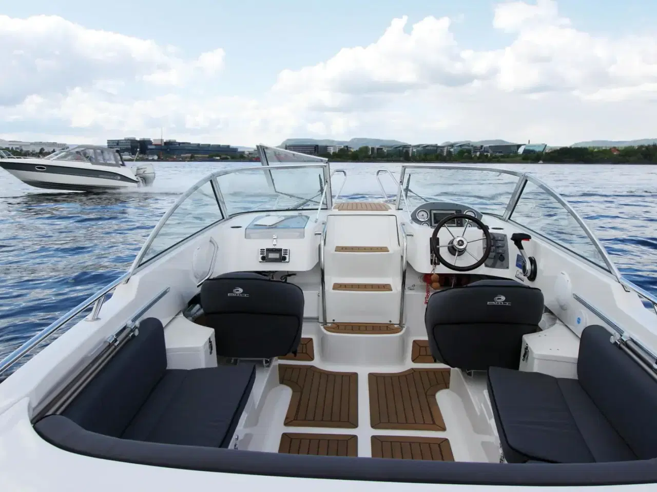 Billede 9 - 200 DC med 135 hk Honda-EFI 4 takt og 1800 kg Brenderup bådtrailer - Anvisningssalg