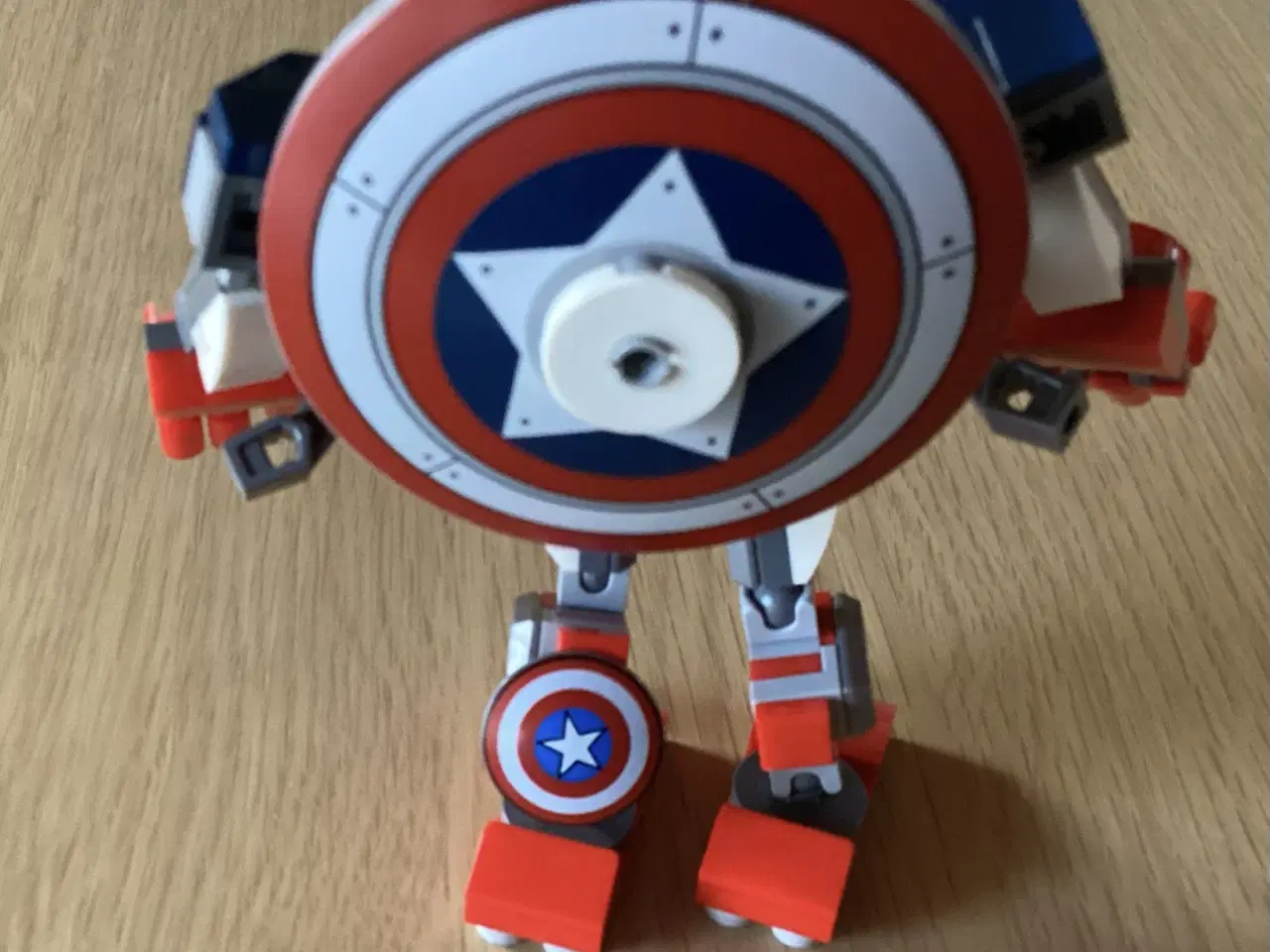 Billede 2 - Avengers Captain Americas Kamprobot, Lego 76168