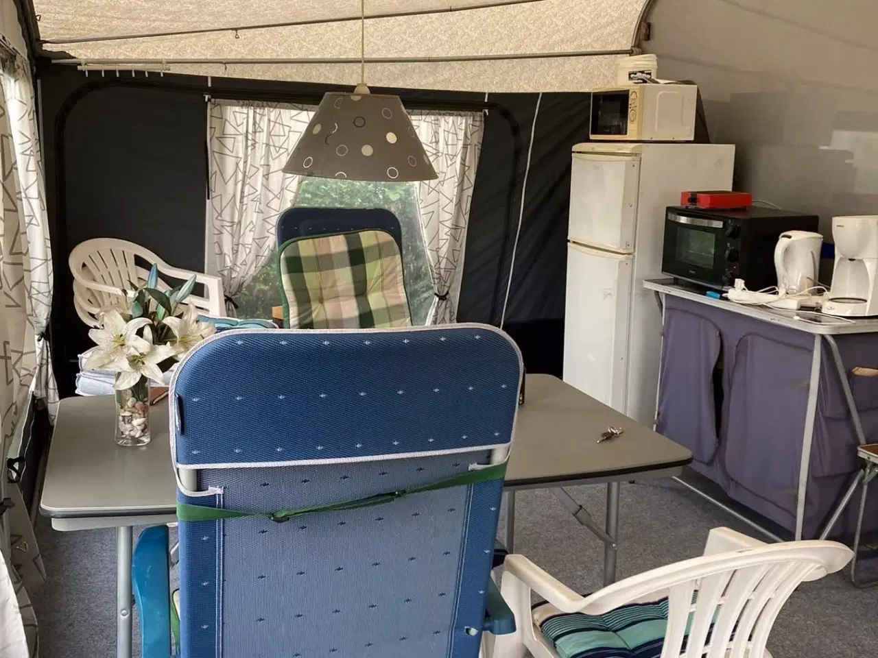 Billede 8 - Campingvogn med fortelt og alt service 