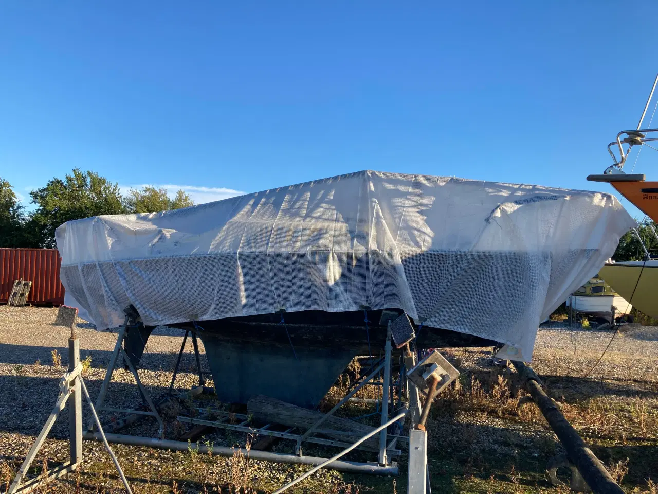 Billede 6 - 6HK Yamaha, sejlbåd og bådstativ