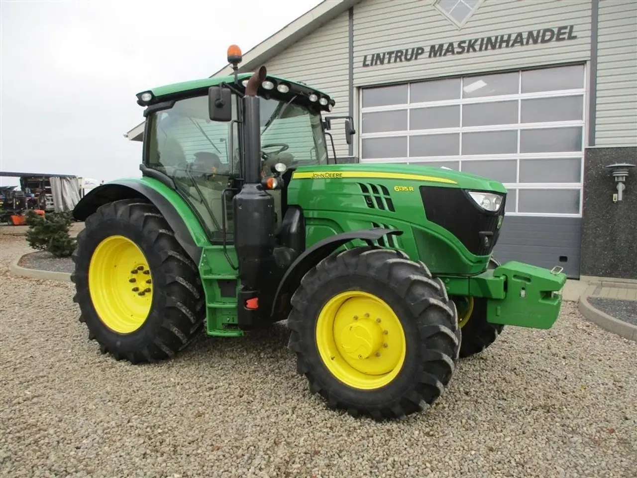 Billede 10 - John Deere 6135R Krybegear, TLS Affjedret foraksel og affjedret kabine