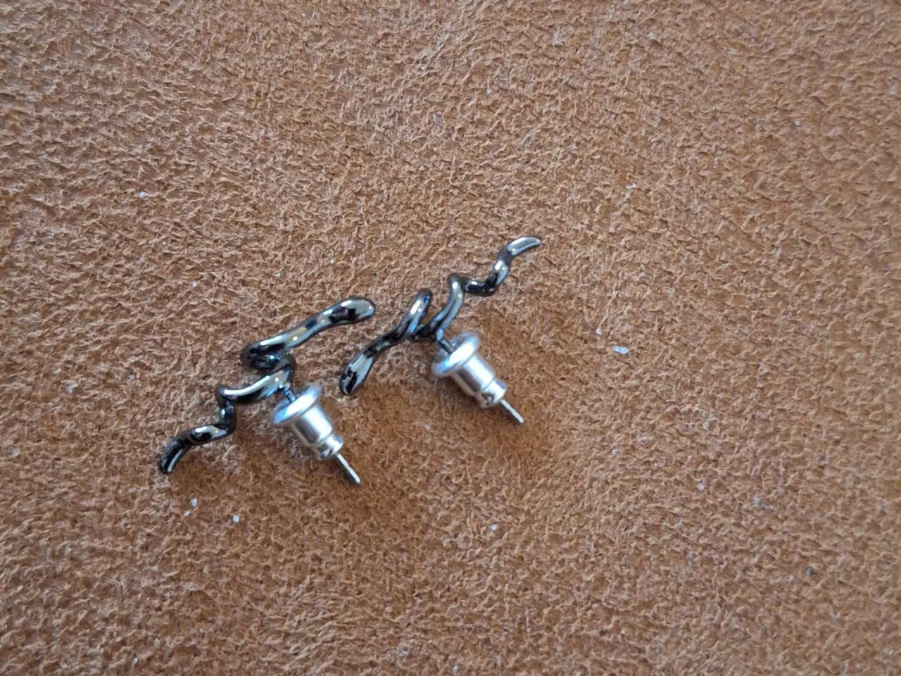 Billede 3 - Slange ørestikker