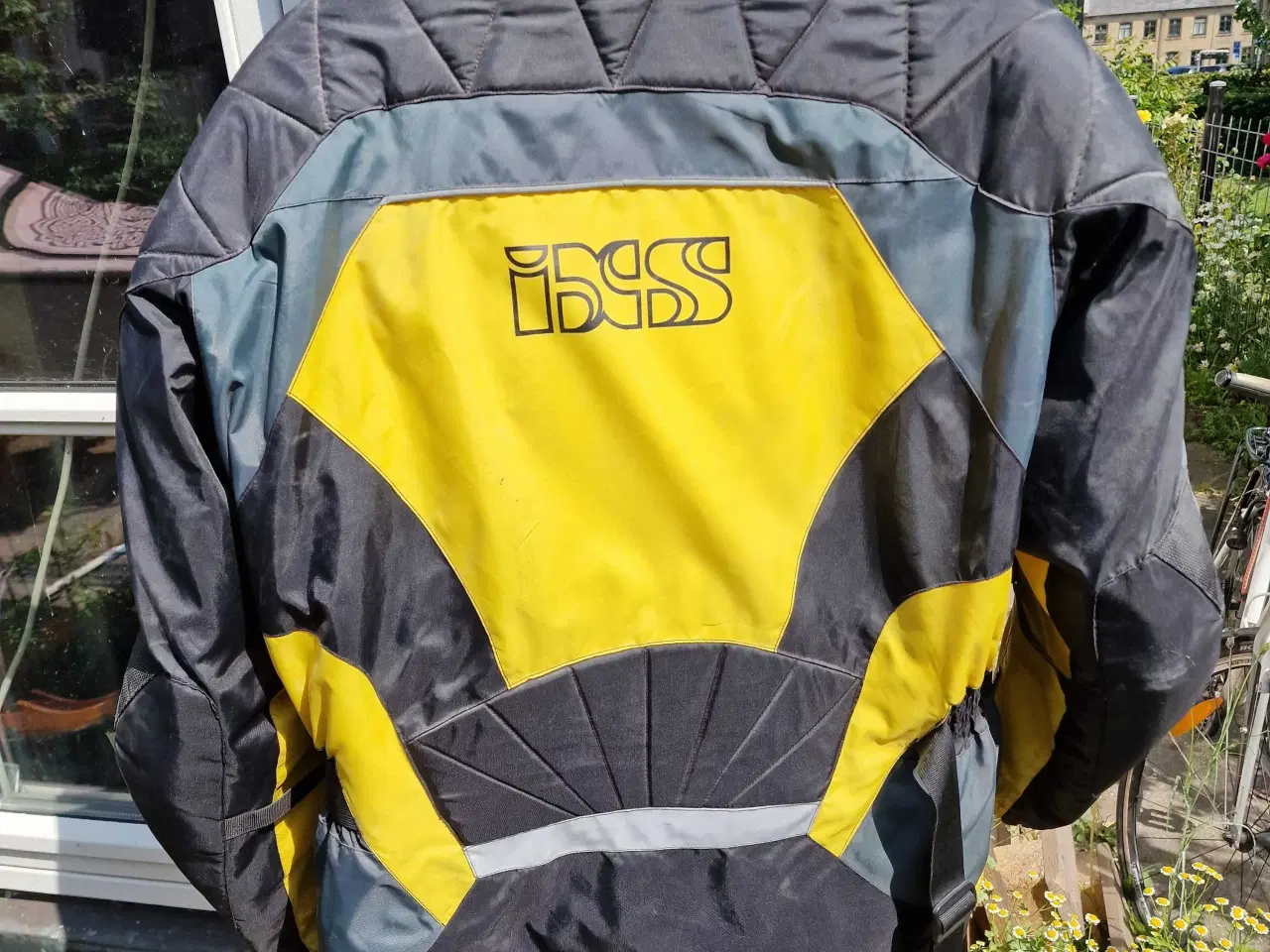 Billede 3 - MC dragt, sweitzisk IXS