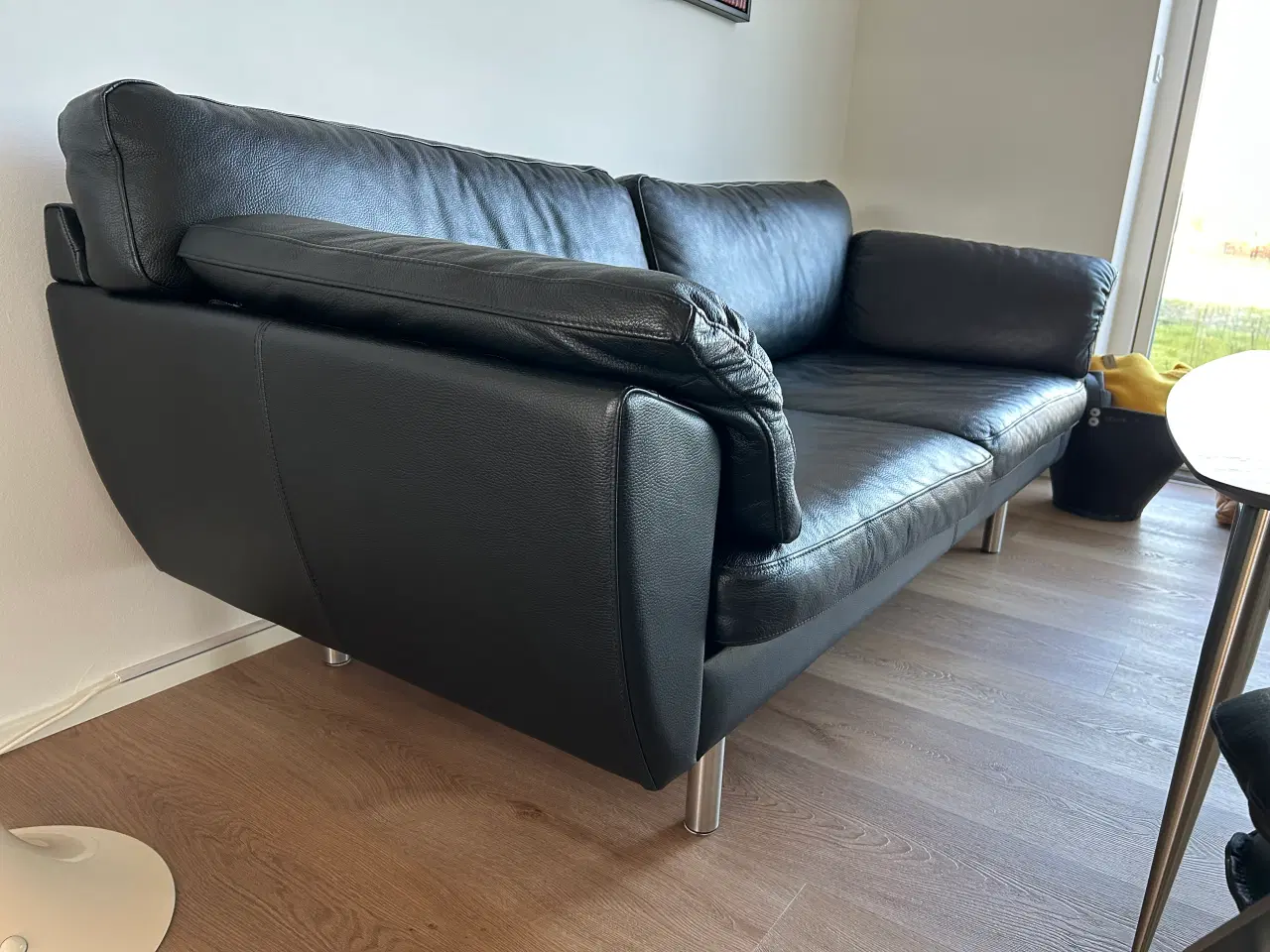 Billede 2 - Sofa 2,5 personers læder