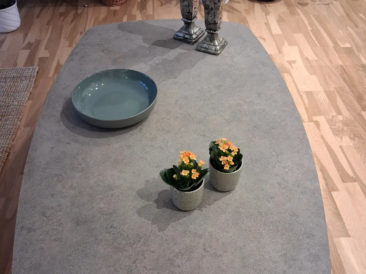 Billede 2 - Sofabord + hjørnebord i højtrykslaminat