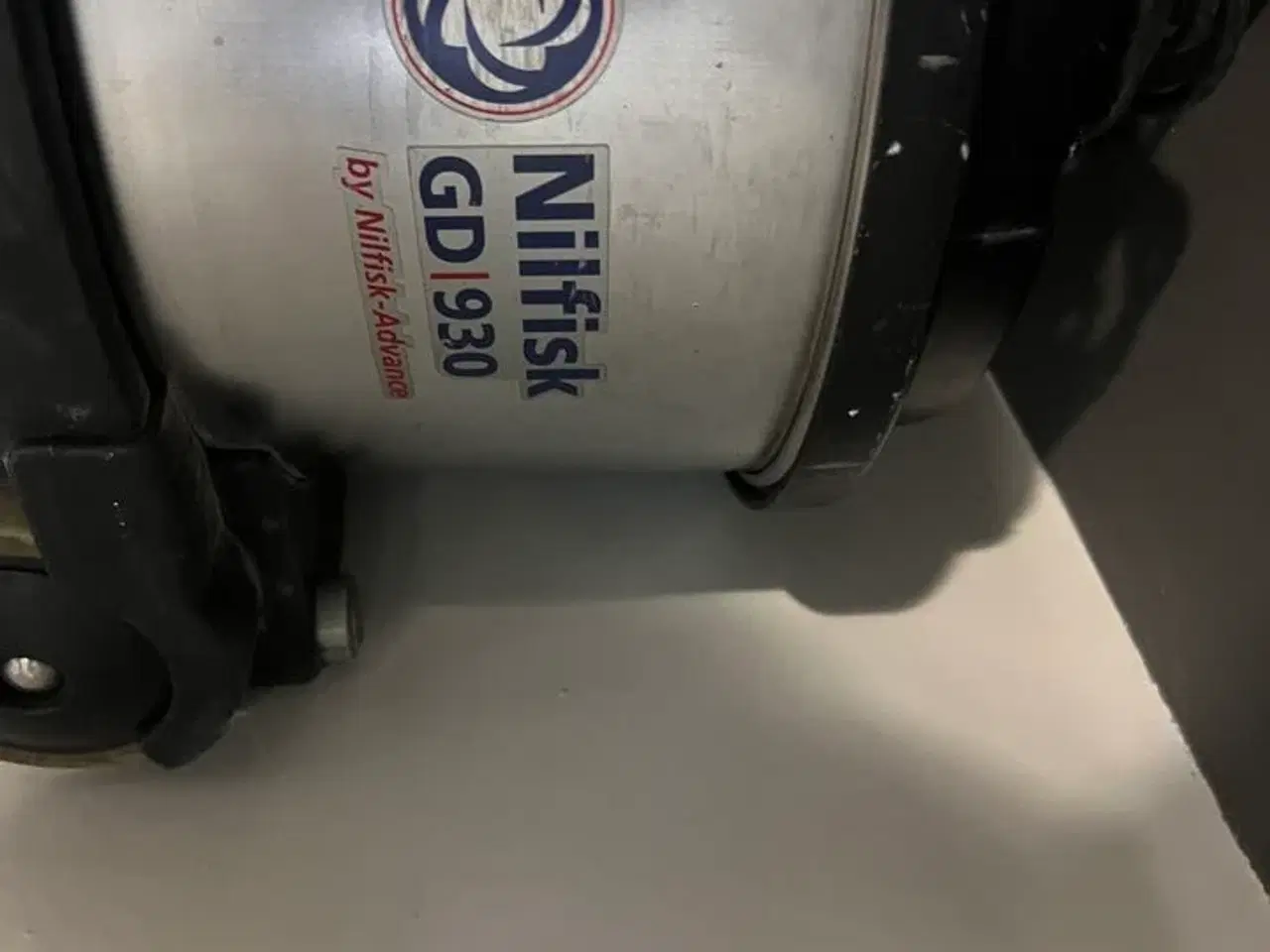 Billede 2 - Støvsuger NILFISK GD930
