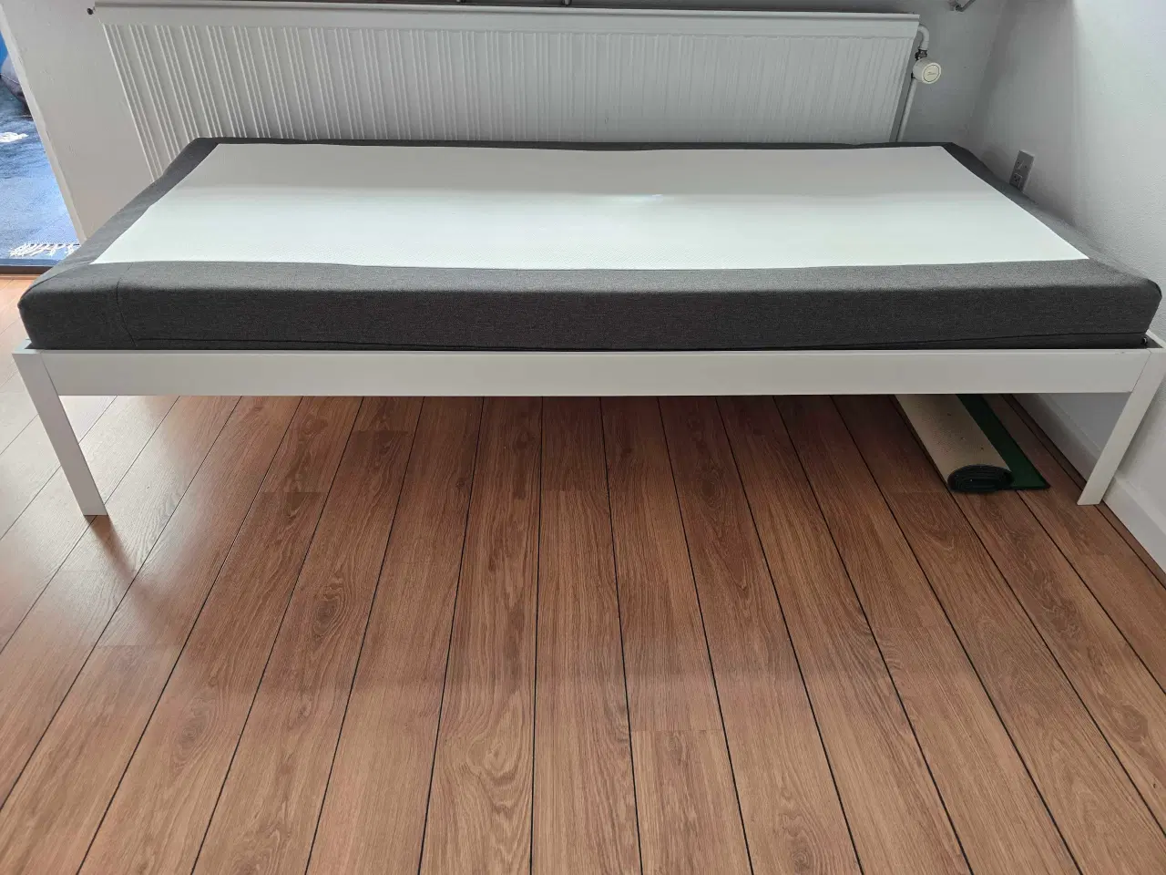 Billede 1 - 90x200 seng med madras 