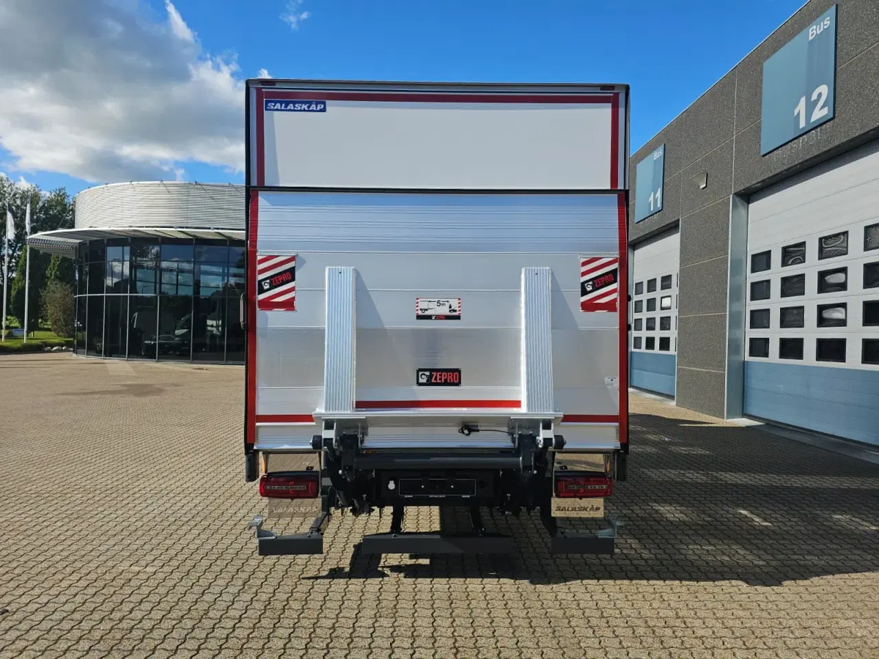 Billede 12 - MAN TGL 8.220, Lukket kasse