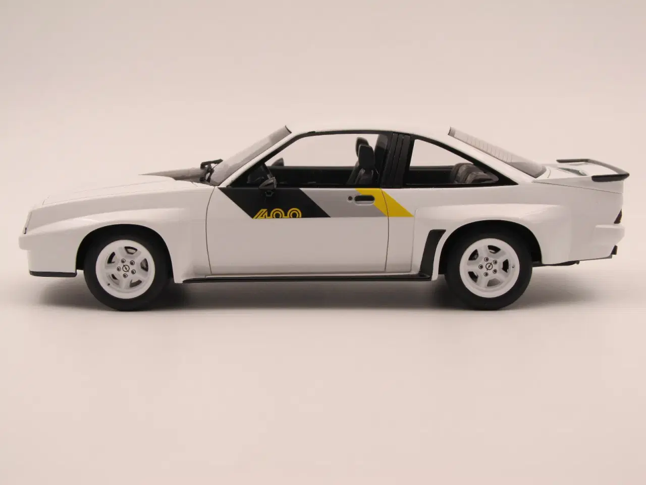 Billede 3 - 1982 Opel Manta 400  Limited edition - 1:18