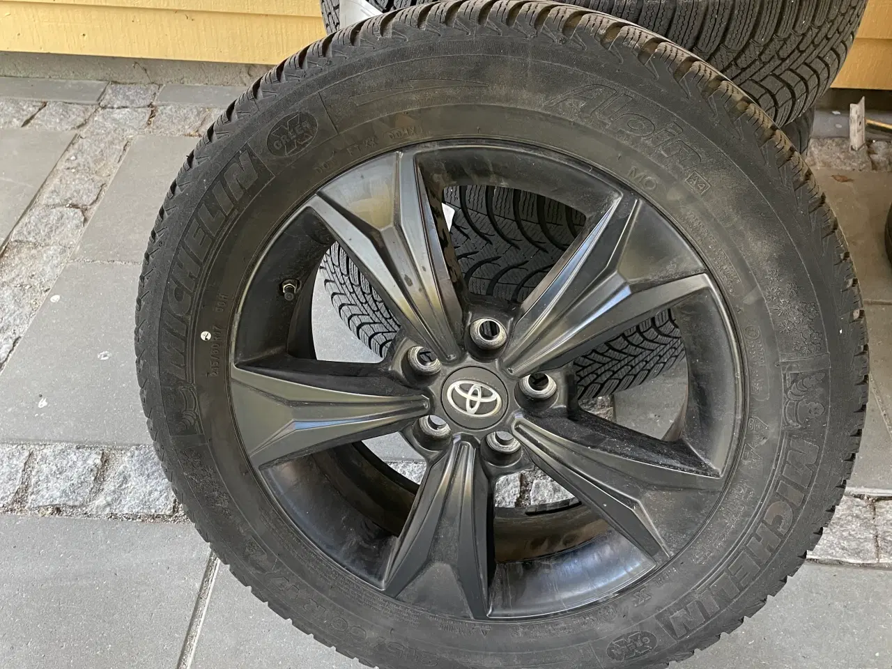 Billede 2 - Dæk og fælge til Toyota Aygo