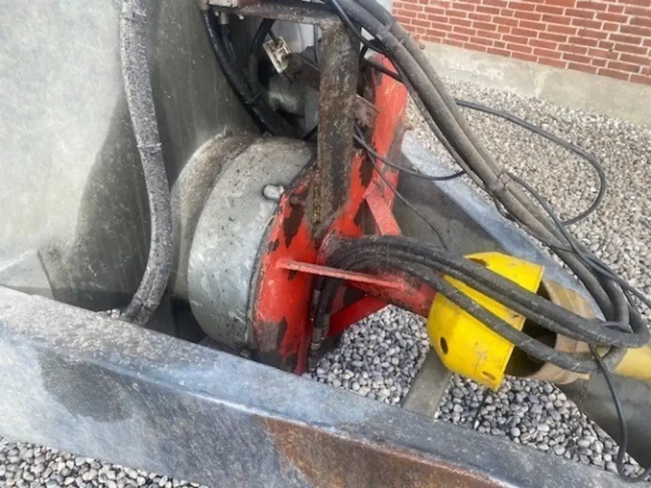 Billede 10 - SAK 10 Ton galvaniseret gyllevogn med 16 meter HARSØ slangebom