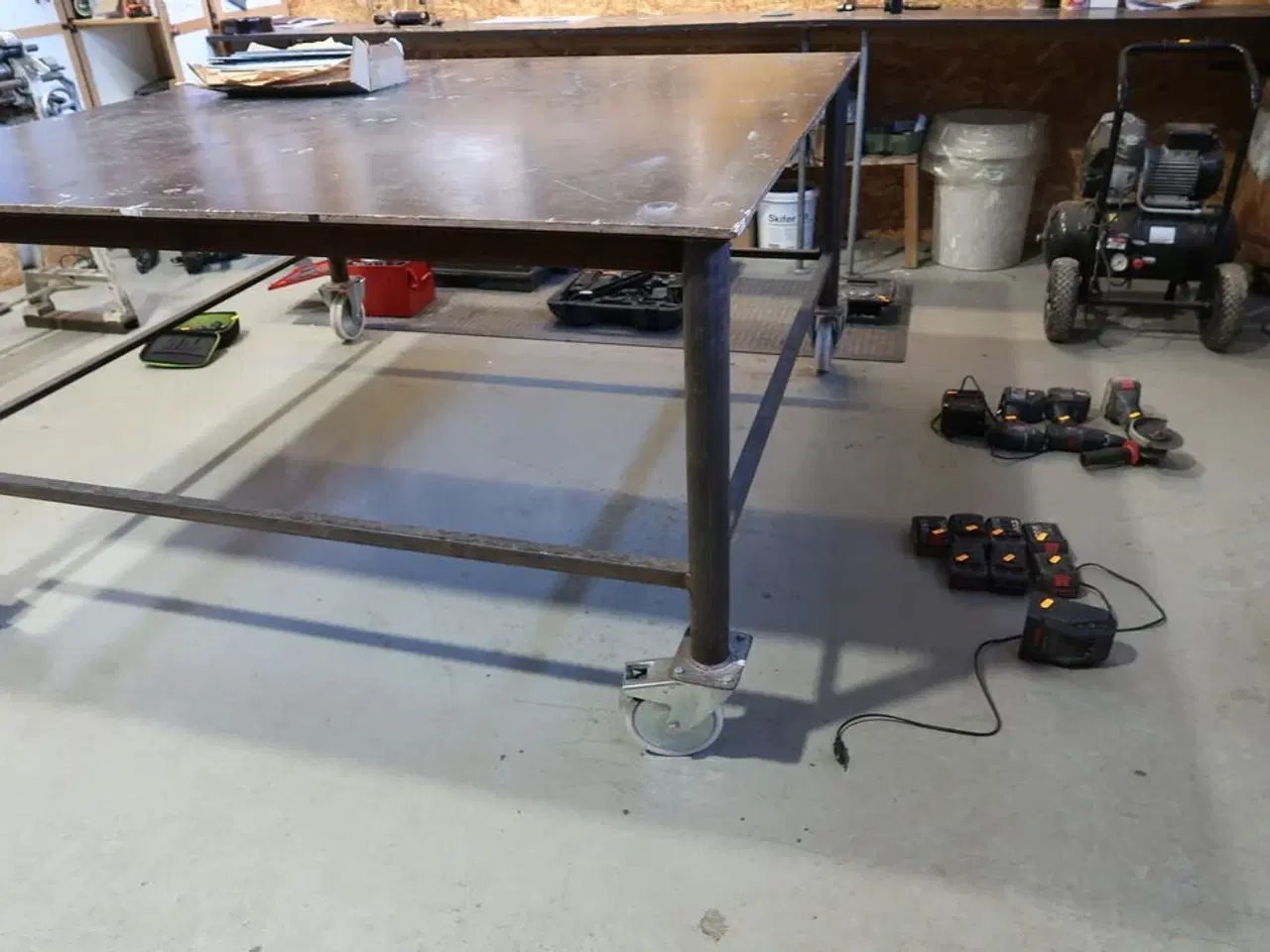 Billede 3 - Arbejdsbord