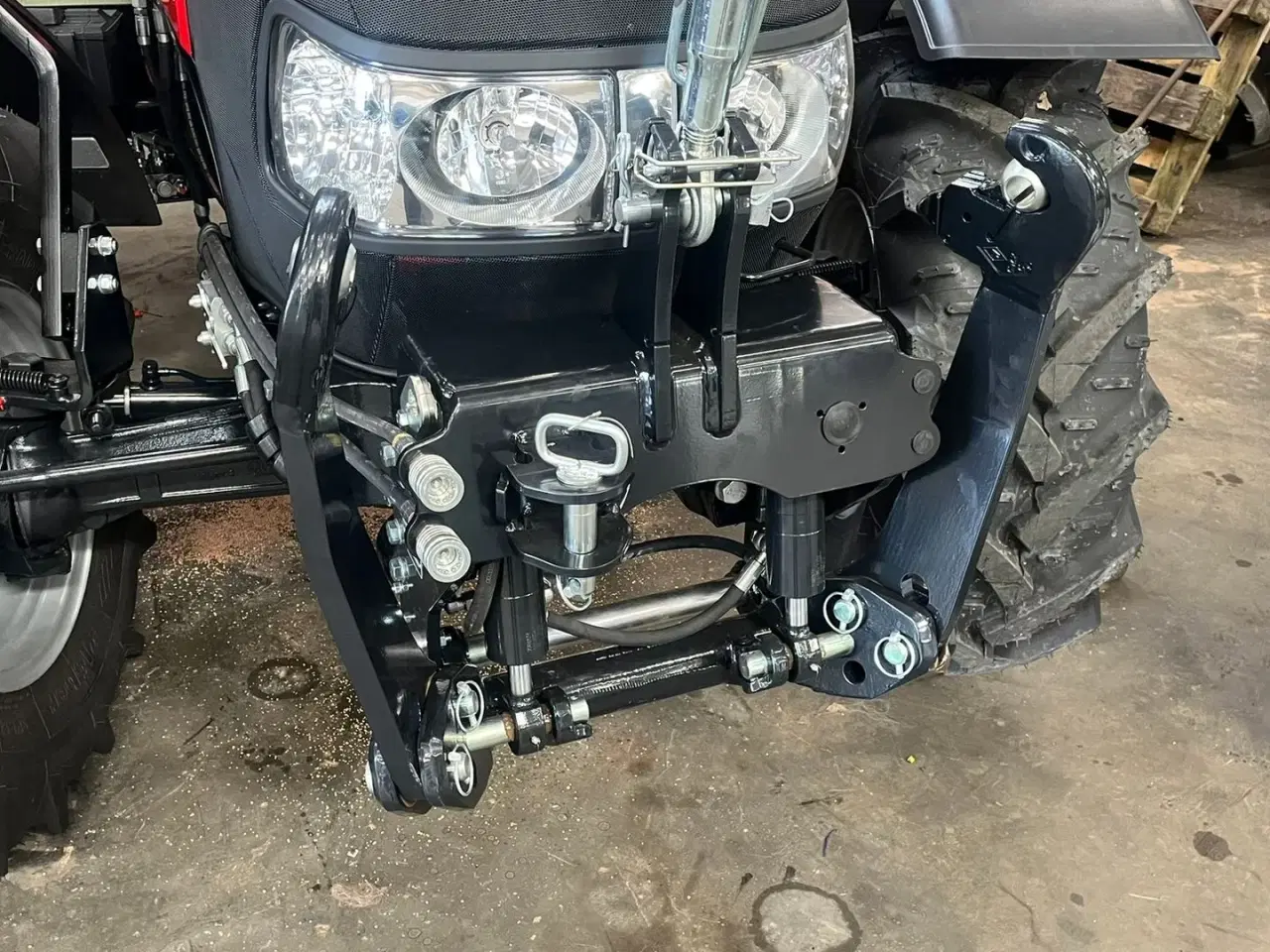 Billede 14 - Sauter Til CASEIH Vi kan levere frontlifte til din CaseIH traktor til en god pris.