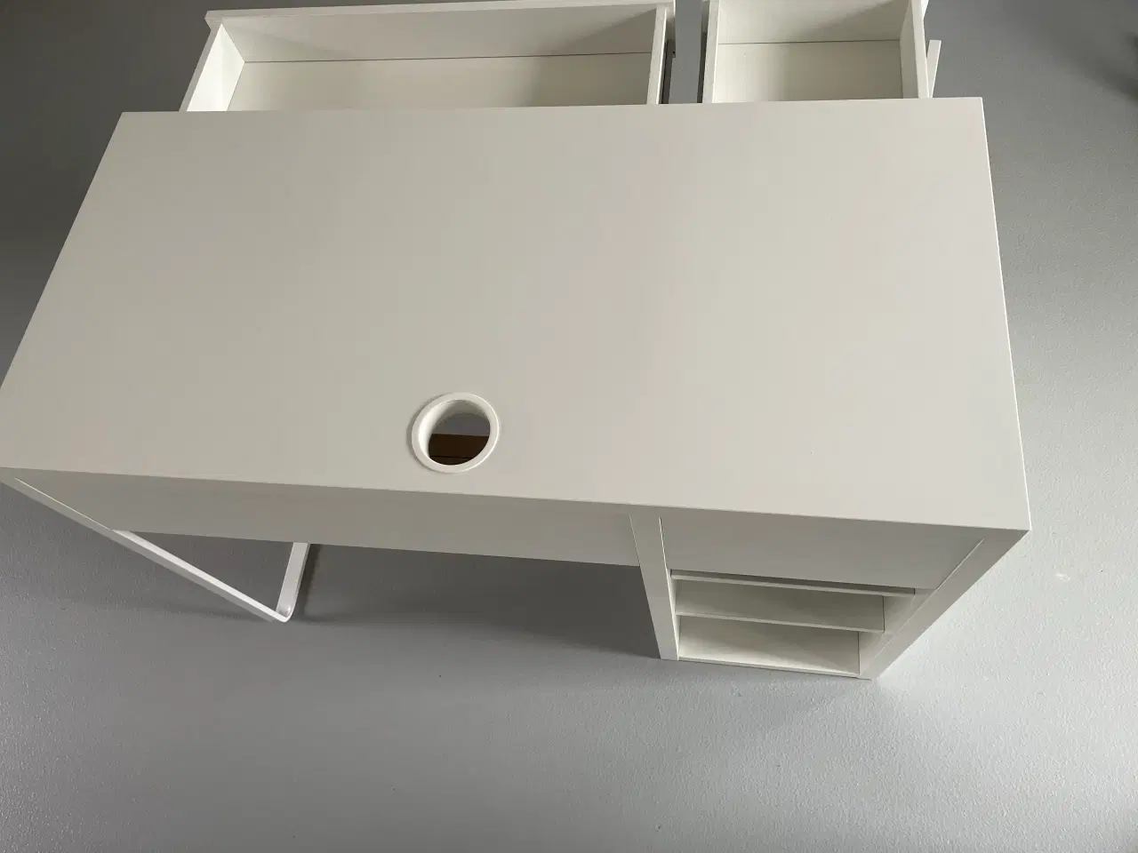 Billede 4 - Skrivebord fra Ikea
