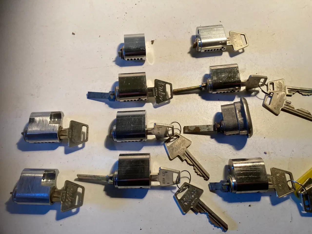 Billede 14 - Låsekasser, cylindre m. nøgler & meget mere sælges